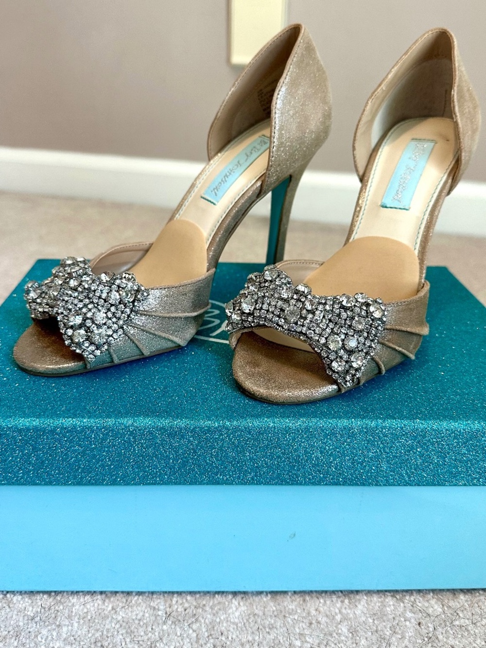 Betsey Johnson rhinestone heels size 6
